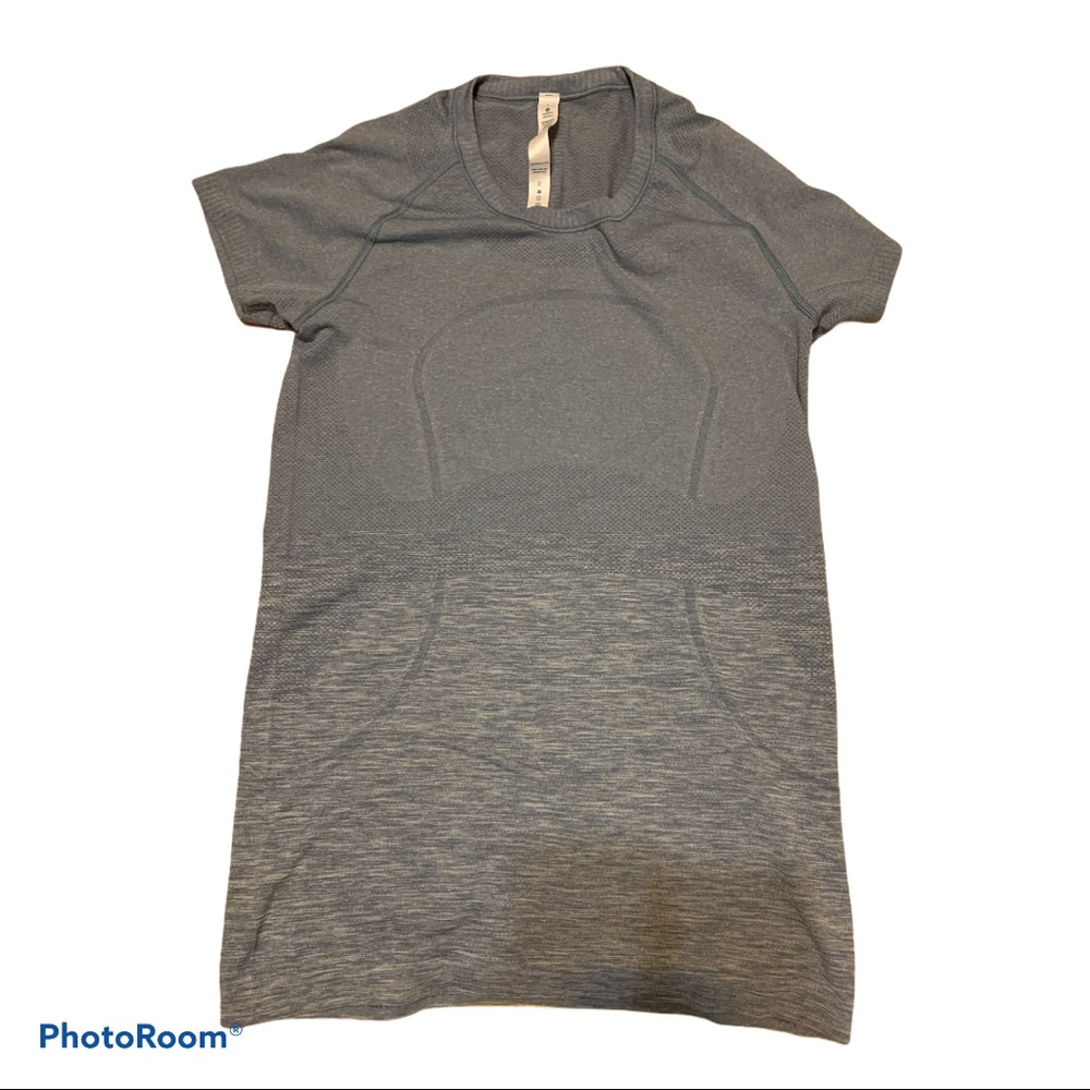 Lululemon T shirt